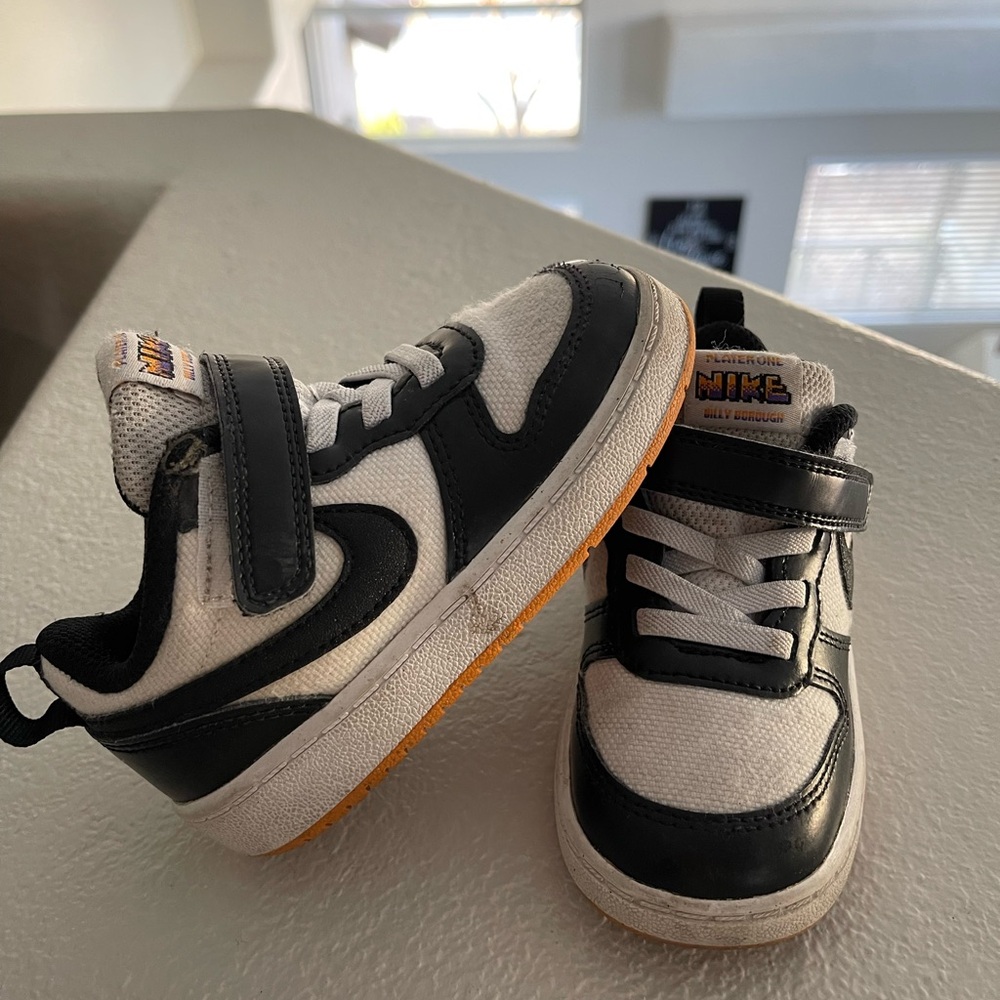 Nike Black and White Sneakers player one 7C